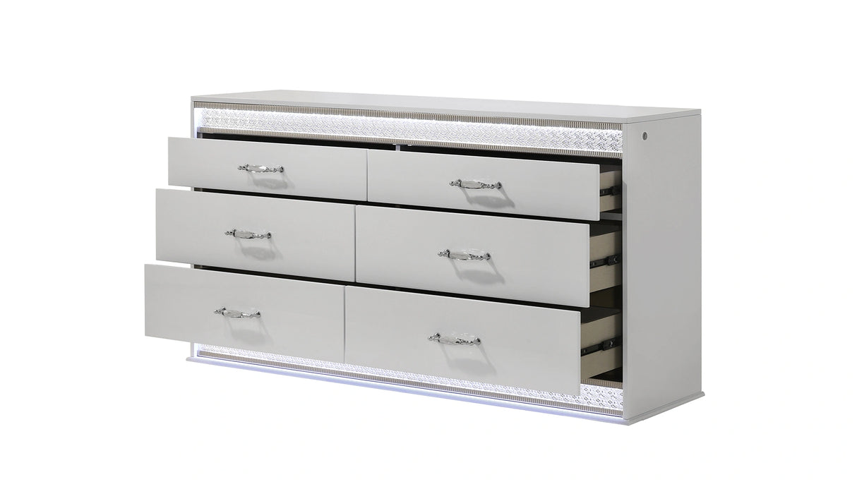 Glam Dresser