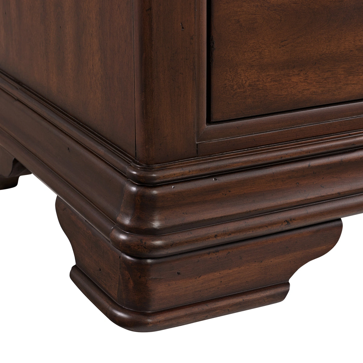 Phillipe Bedroom Set in Cherry