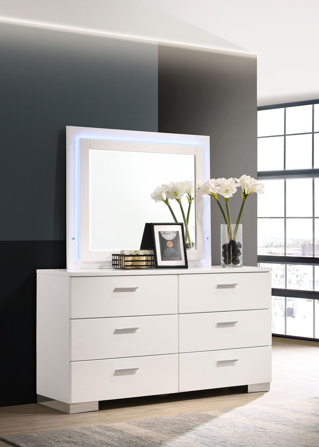 Felicity Dresser with LED Mirror