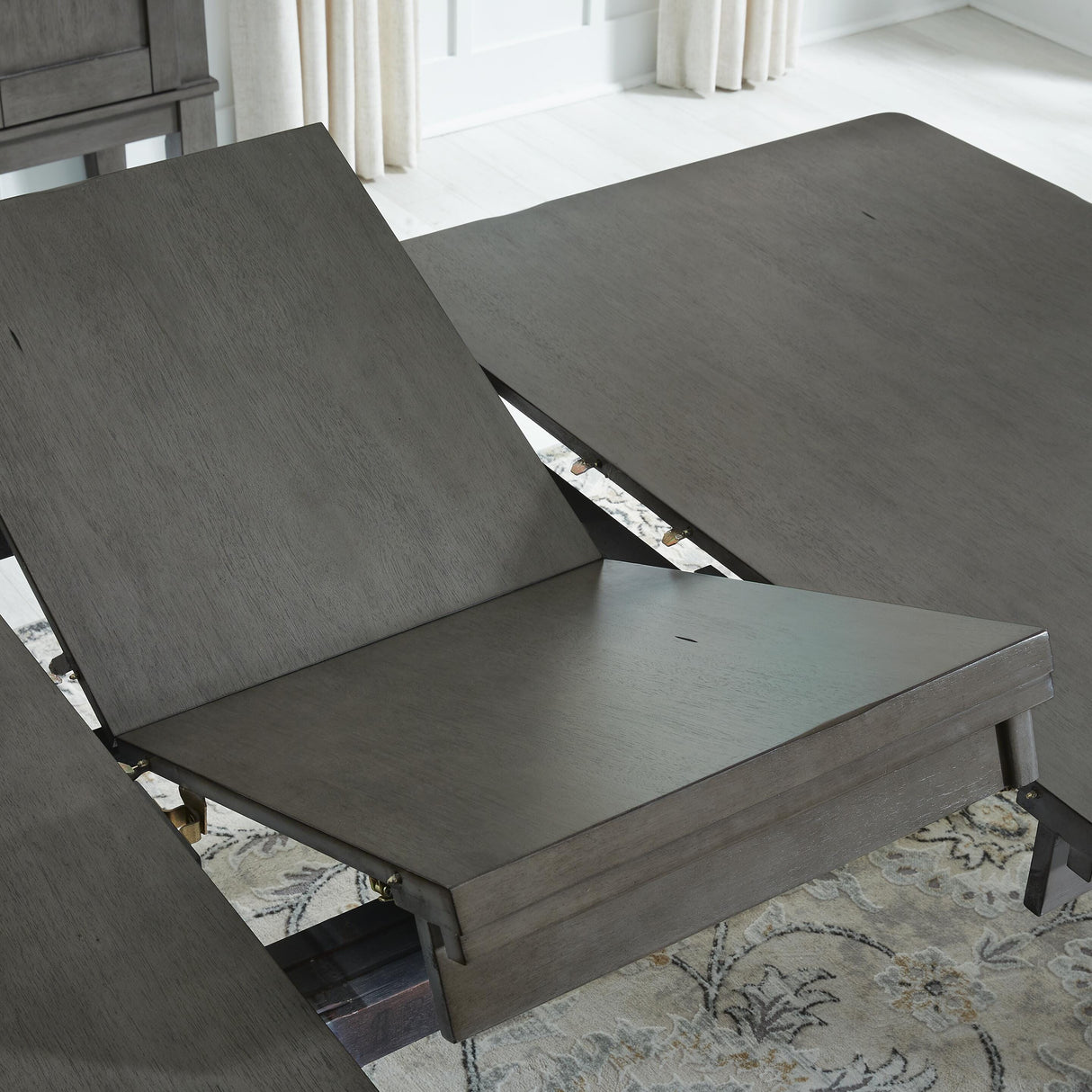 Hallanden Dining Room Set