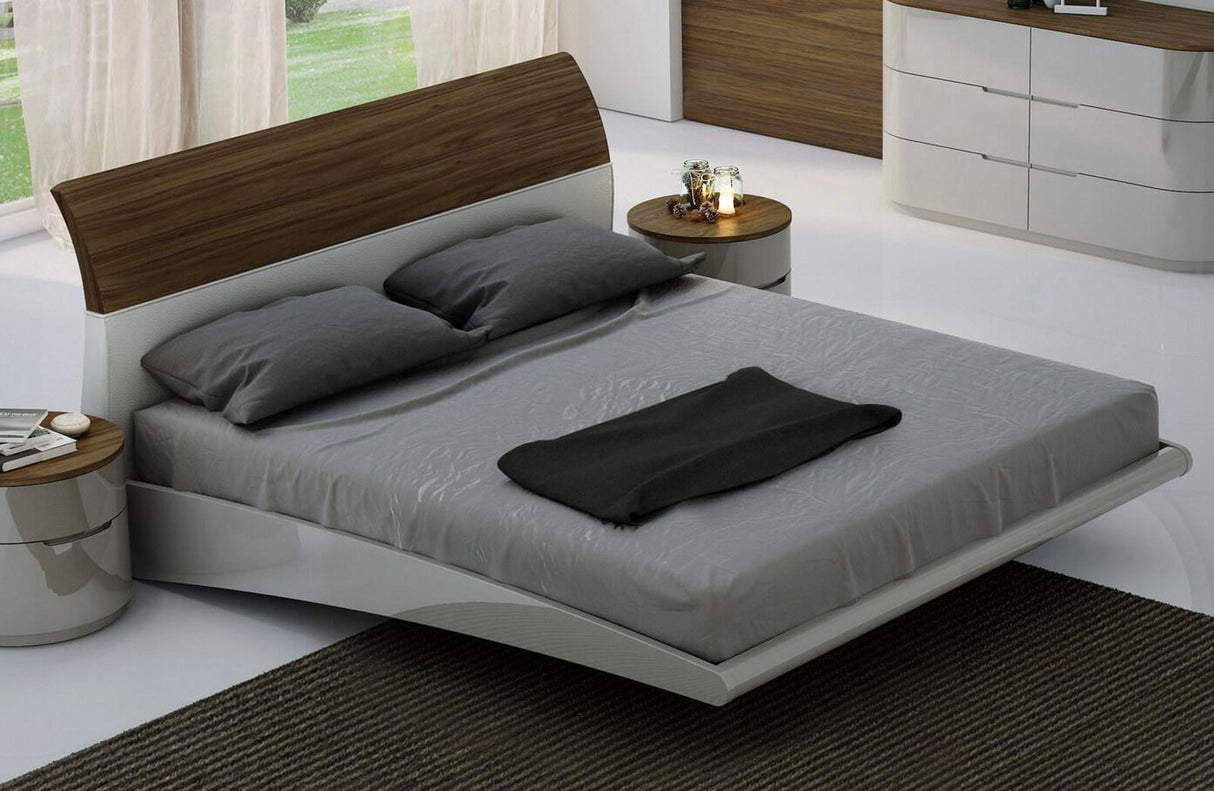 J&M Furniture Amsterdam King Sleigh Bed in Light Grey