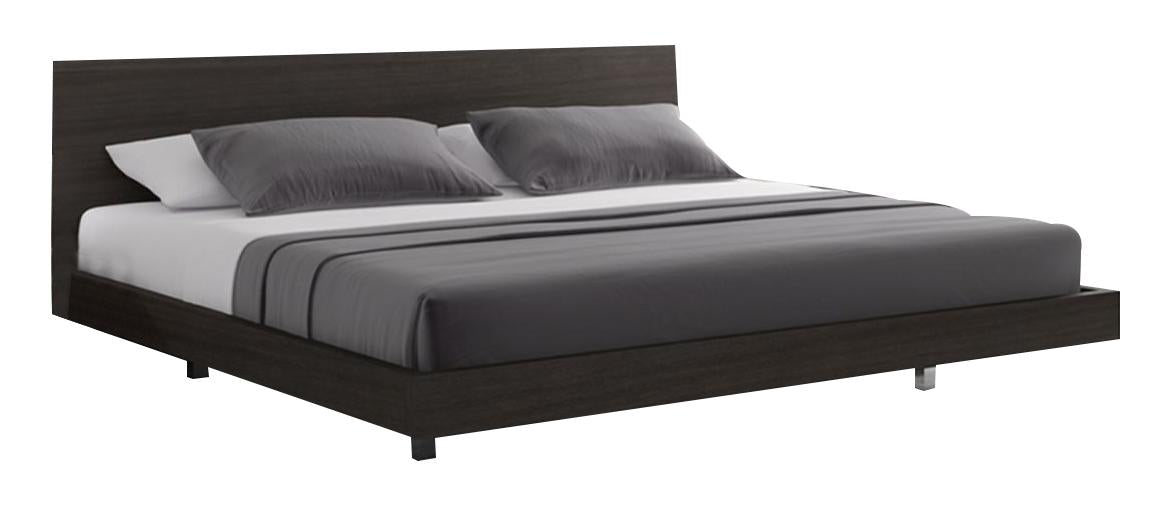 J&M Maia King Platform Bed in Light Grey and Wenge