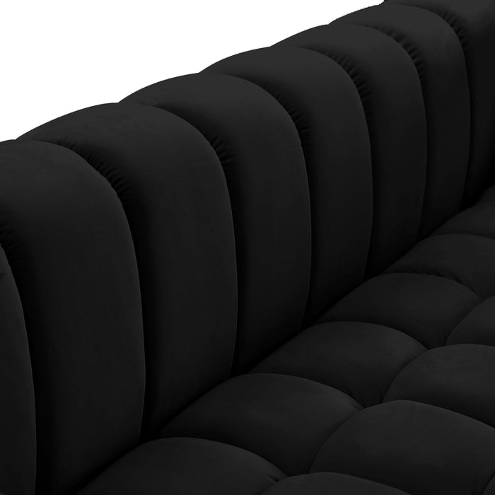 Gwen Black Velvet Loveseat