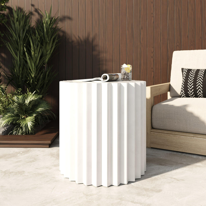 Modrest Evadale Modern End Table