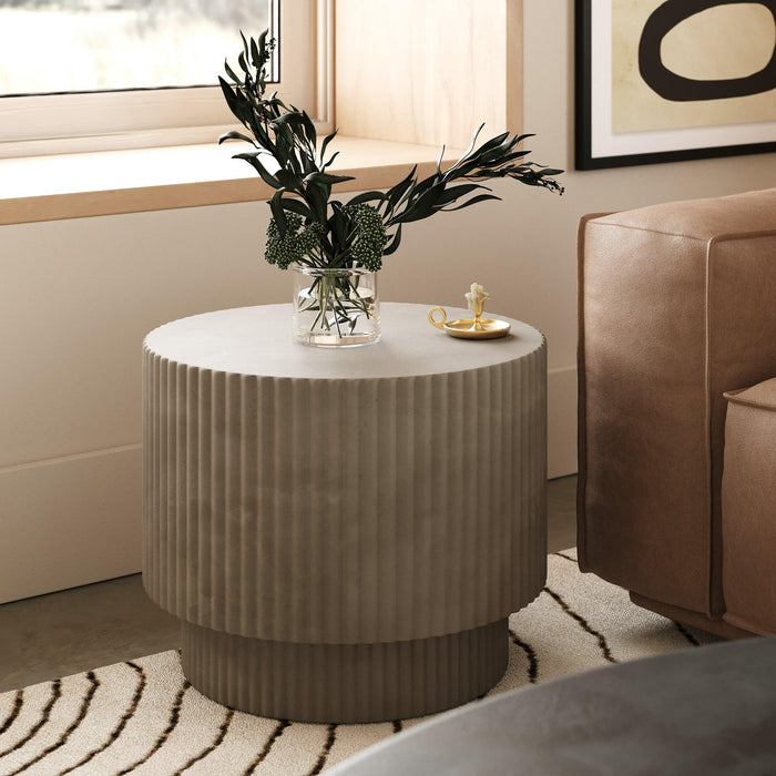 Modrest Gruver Modern End Table