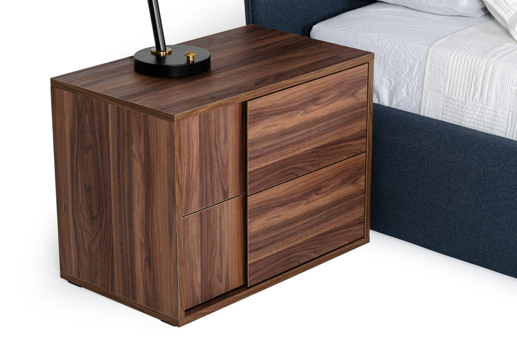 Nova Domus Asus Italian Modern Nightstand