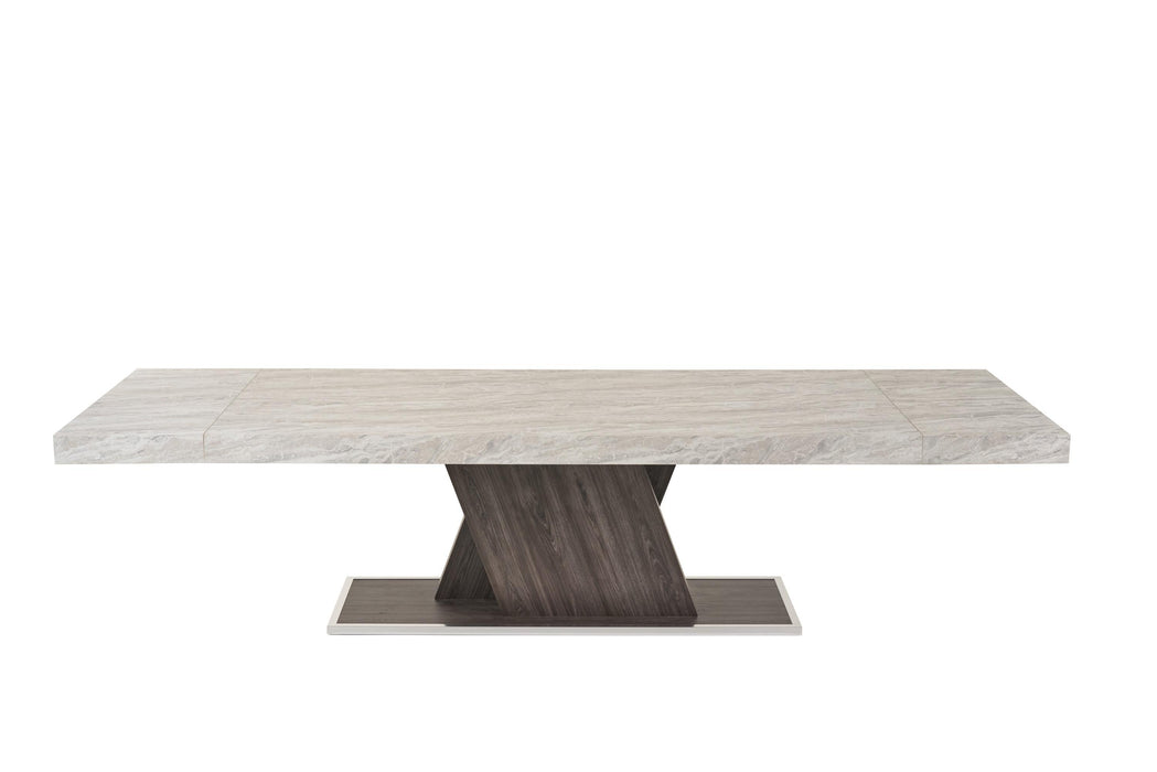 Nova Domus Cairo Italian Modern Dining Table