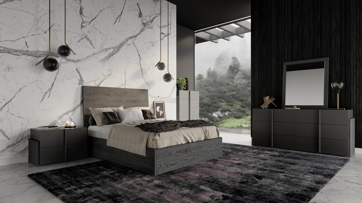 Nova Domus Lucia Italian Modern Bedroom Set