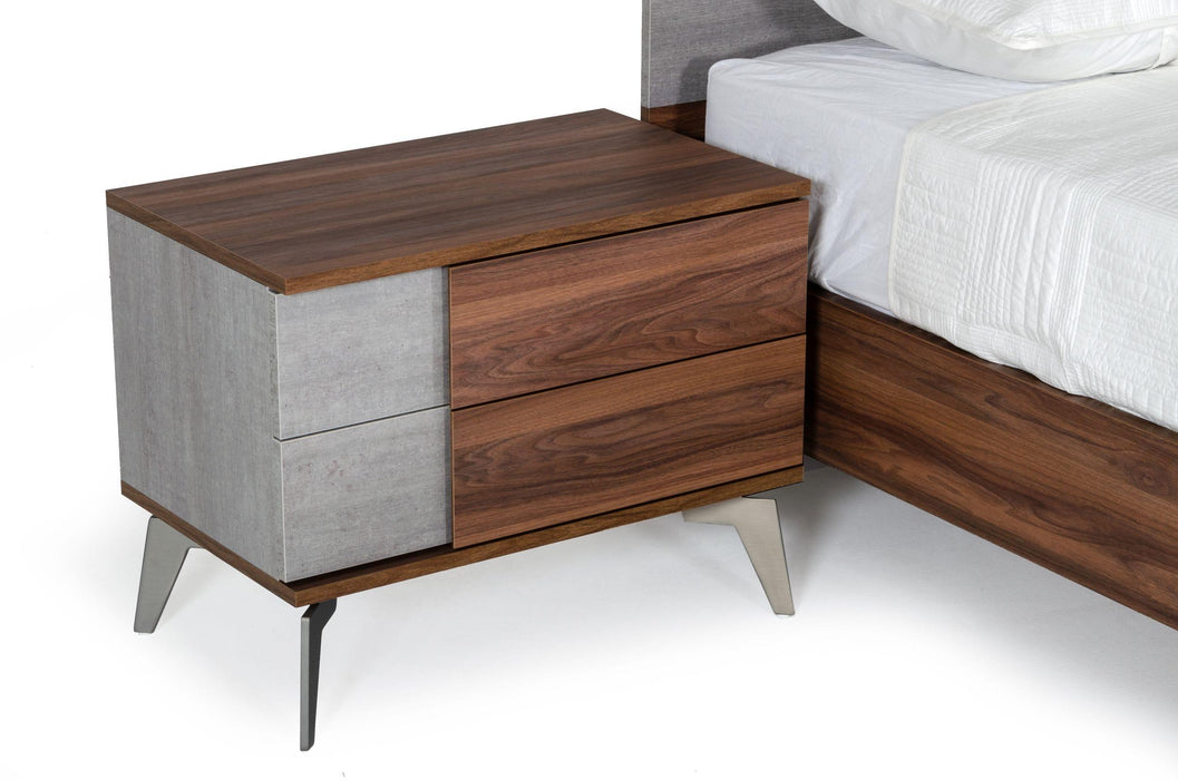 Nova Domus Palermo Modern Nightstand