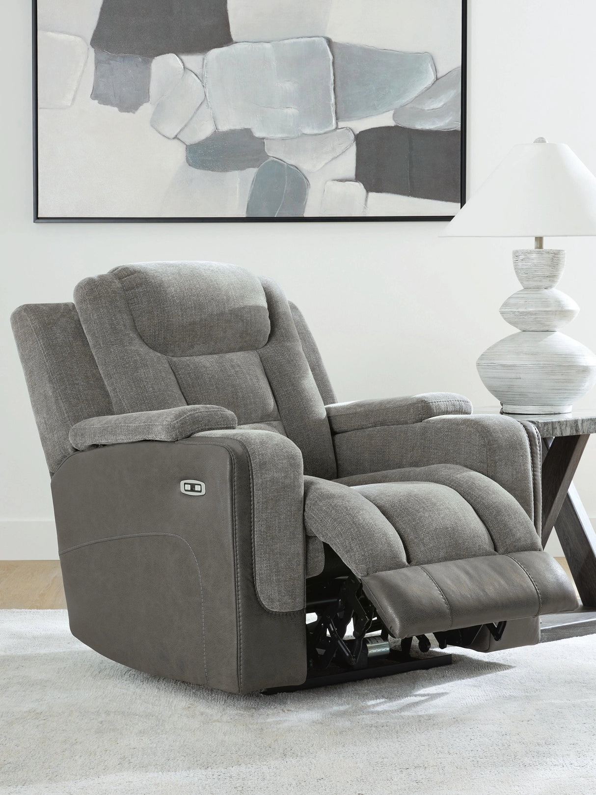 Mixed Motion Recliner