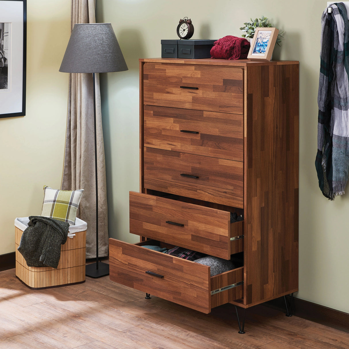 Deoss Walnut Chest