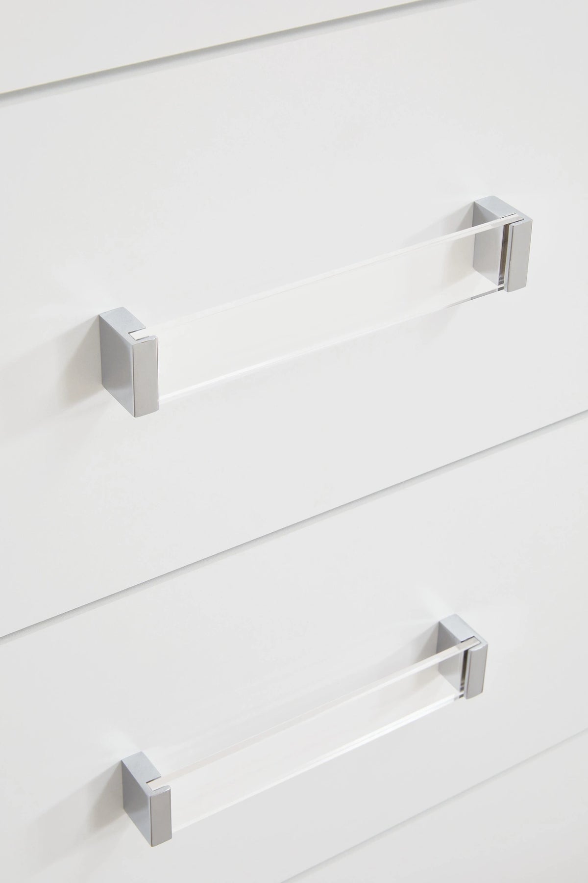 Maeling Dresser