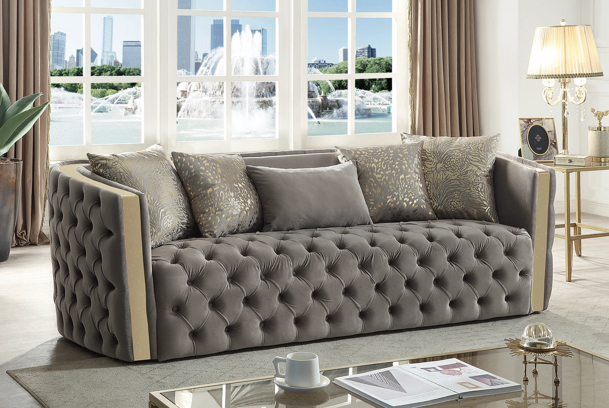 Naomi Sofa