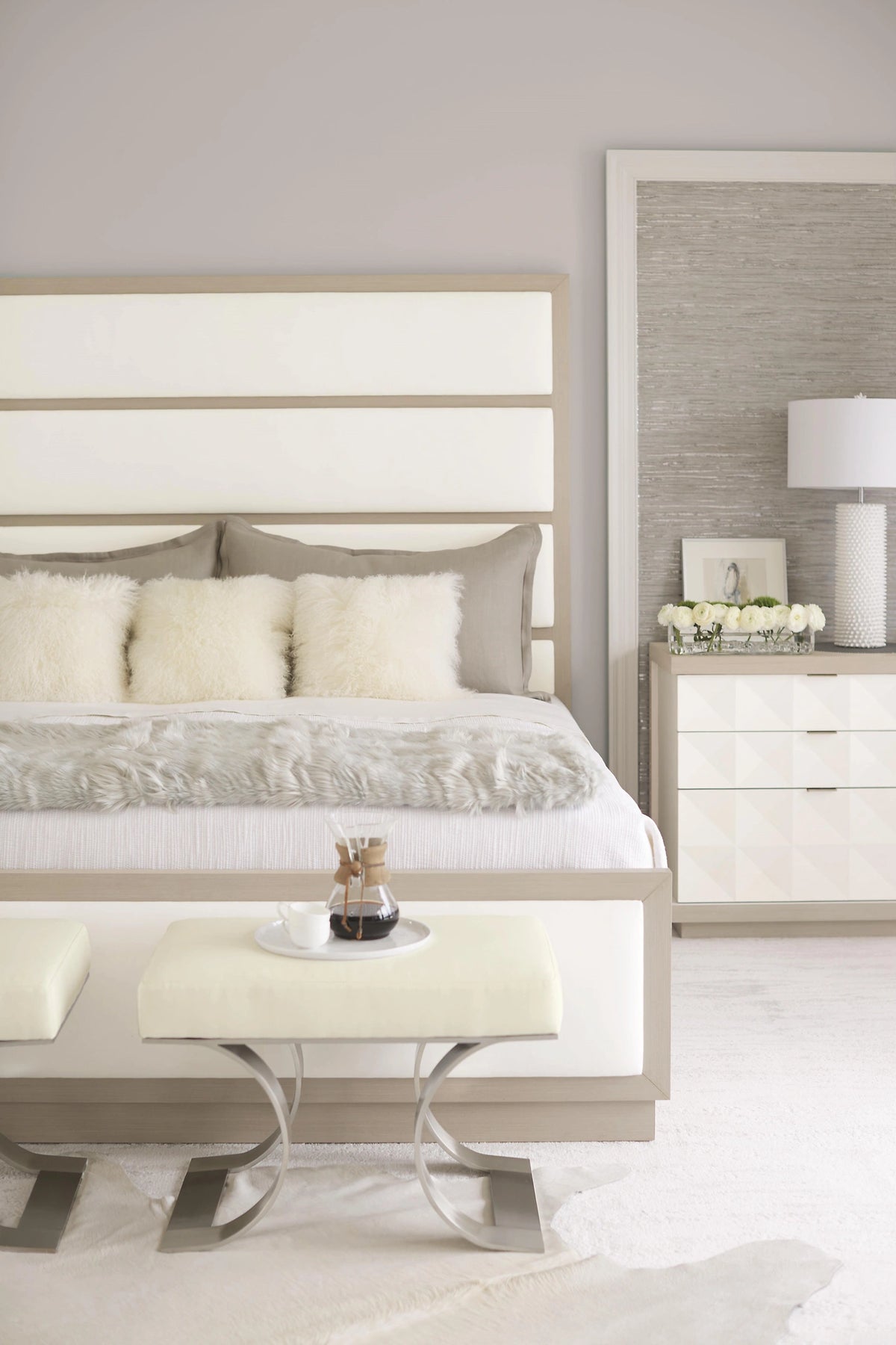Axiom Panel Bed King