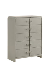 Aria Chest