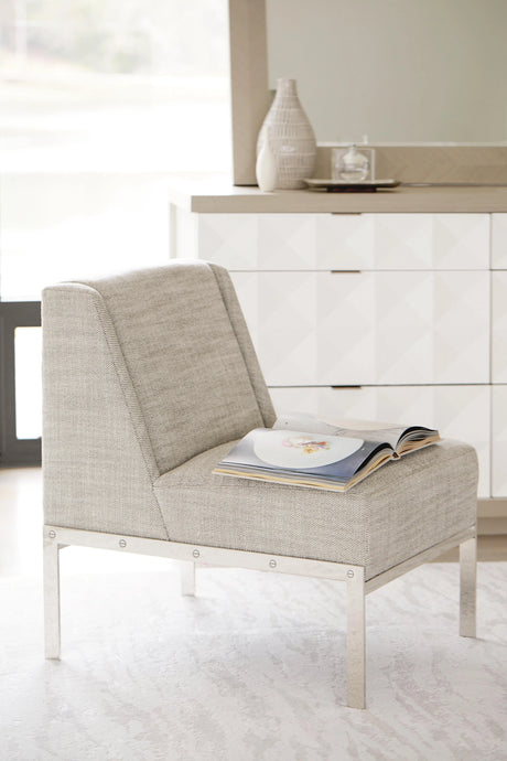 Axiom Dresser