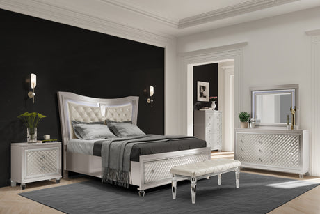 PARIS CHAMPAGNE QUEEN BED GROUP WITH LED - galleria furniture outlet